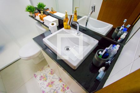 Apartamento à venda com 100m², 2 quartos e 2 vagas Apartamento à venda com 100m², 2 quartos e 2 vagasBanheiro social 1