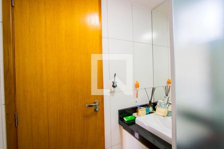 Apartamento à venda com 100m², 2 quartos e 2 vagas Apartamento à venda com 100m², 2 quartos e 2 vagasBanheiro social 2