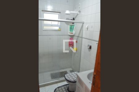 Casa de condomínio à venda com 96m², 4 quartos e 4 vagas Casa de condomínio à venda com 96m², 4 quartos e 4 vagasBanheiro