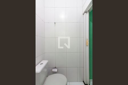 Banheiro de casa para alugar com 1 quarto, 35m² em Santa Maria, Osasco