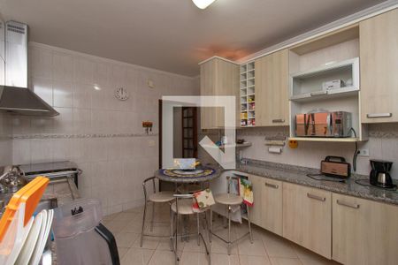 Casa à venda com 123m², 3 quartos e 2 vagas Casa à venda com 123m², 3 quartos e 2 vagasCozinha