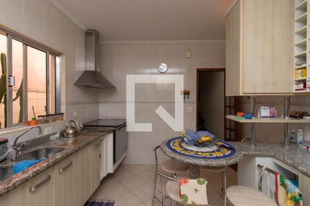 Casa à venda com 123m², 3 quartos e 2 vagas Casa à venda com 123m², 3 quartos e 2 vagasCozinha