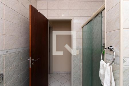 Casa à venda com 123m², 3 quartos e 2 vagas Casa à venda com 123m², 3 quartos e 2 vagasBanheiro