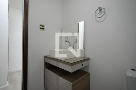 Casa à venda com 612m², 3 quartos e 2 vagasLavabo