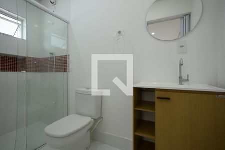 Casa à venda com 612m², 3 quartos e 2 vagasBanheiro da Suíte 2