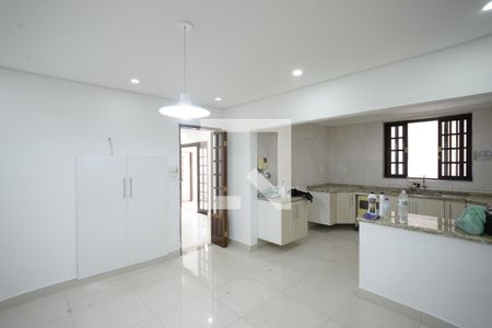 Casa à venda com 612m², 3 quartos e 2 vagasCozinha