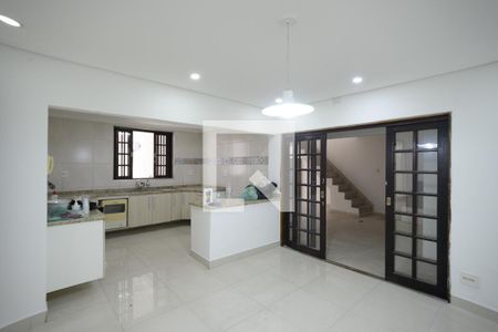 Casa à venda com 612m², 3 quartos e 2 vagasCozinha