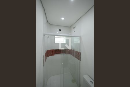 Casa à venda com 612m², 3 quartos e 2 vagasBanheiro da Suíte 2