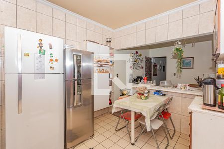 Casa à venda com 130m², 3 quartos e 2 vagas
