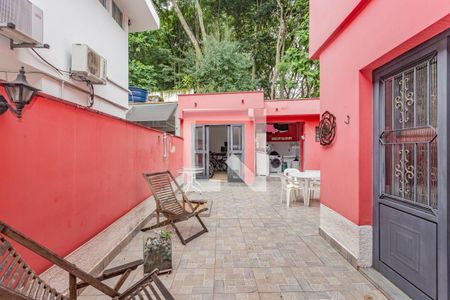 Casa à venda com 130m², 3 quartos e 2 vagas