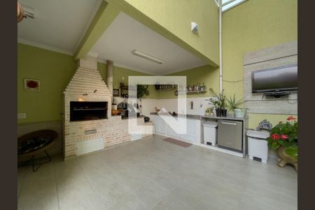 Casa à venda com 203m², 4 quartos e 2 vagas Casa à venda com 203m², 4 quartos e 2 vagasÁrea Gourmet