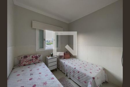 Casa à venda com 203m², 4 quartos e 2 vagas Casa à venda com 203m², 4 quartos e 2 vagasQuarto 1