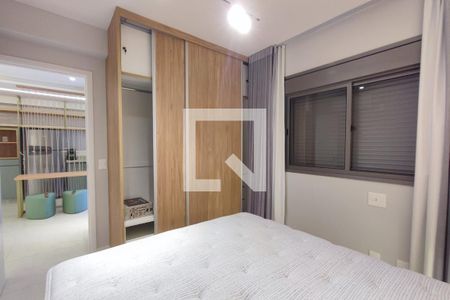 Quarto  de apartamento à venda com 1 quarto, 44m² em Cambuí, Campinas