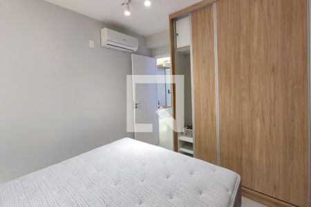 Quarto  de apartamento à venda com 1 quarto, 44m² em Cambuí, Campinas