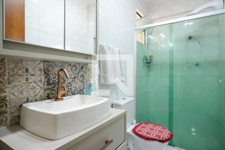 Apartamento à venda com 71m², 2 quartos e 2 vagasBanheiro da suíte