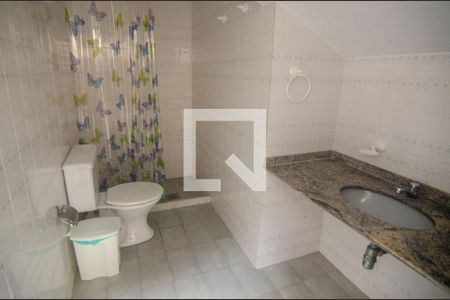 Apartamento à venda com 176m², 3 quartos e 2 vagas Apartamento à venda com 176m², 3 quartos e 2 vagasBanheiro do salão