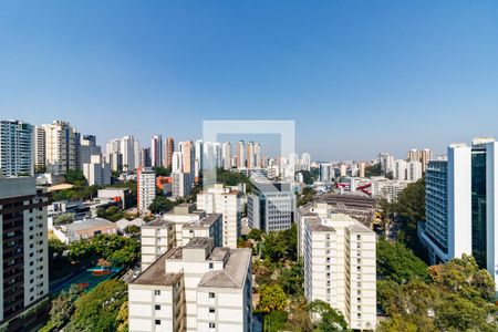 Apartamento à venda com 242m², 4 quartos e 4 vagas Apartamento à venda com 242m², 4 quartos e 4 vagasCobertura