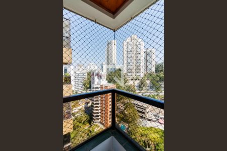 Apartamento à venda com 242m², 4 quartos e 4 vagas Apartamento à venda com 242m², 4 quartos e 4 vagasSuite 1