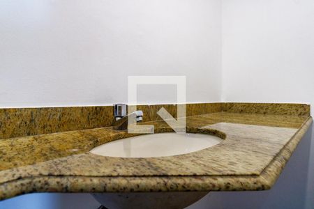 Apartamento à venda com 242m², 4 quartos e 4 vagas Apartamento à venda com 242m², 4 quartos e 4 vagasLavabo