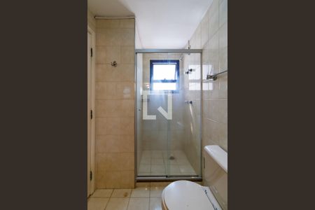 Apartamento à venda com 242m², 4 quartos e 4 vagas Apartamento à venda com 242m², 4 quartos e 4 vagasBanheiro da Suíte 3