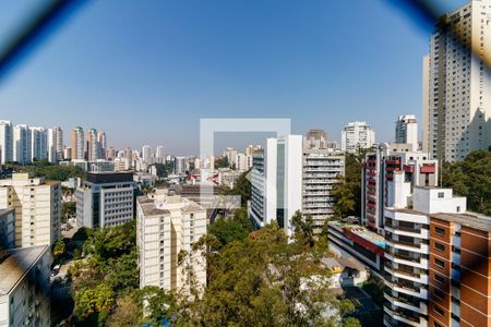 Apartamento à venda com 242m², 4 quartos e 4 vagas Apartamento à venda com 242m², 4 quartos e 4 vagasVaranda