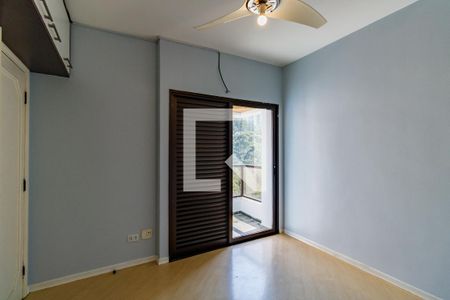 Apartamento à venda com 242m², 4 quartos e 4 vagas Apartamento à venda com 242m², 4 quartos e 4 vagasSuíte 3