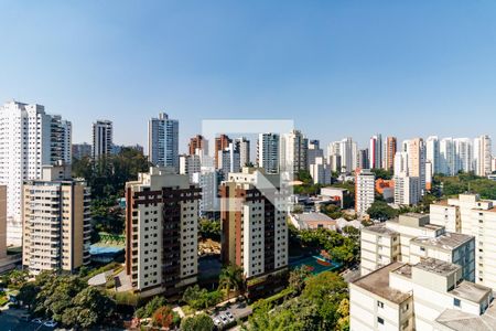 Apartamento à venda com 242m², 4 quartos e 4 vagas Apartamento à venda com 242m², 4 quartos e 4 vagasCobertura