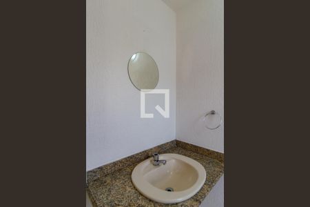 Apartamento à venda com 242m², 4 quartos e 4 vagas Apartamento à venda com 242m², 4 quartos e 4 vagasCobertura