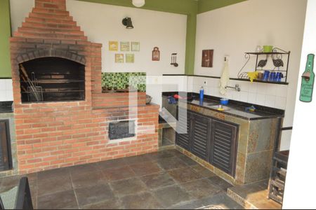 Casa à venda com 369m², 3 quartos e 3 vagas Casa à venda com 369m², 3 quartos e 3 vagasÁrea Gourmet