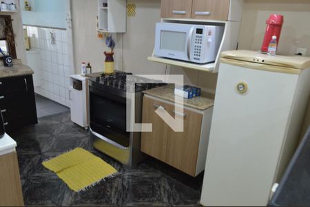 Casa à venda com 369m², 3 quartos e 3 vagas Casa à venda com 369m², 3 quartos e 3 vagasCozinha