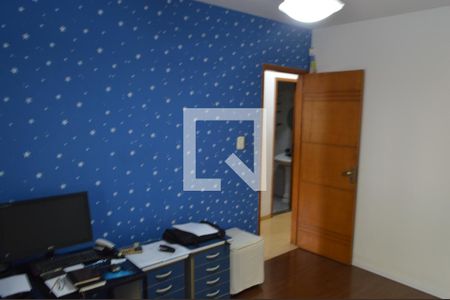 Casa à venda com 369m², 3 quartos e 3 vagas Casa à venda com 369m², 3 quartos e 3 vagasQuarto 1