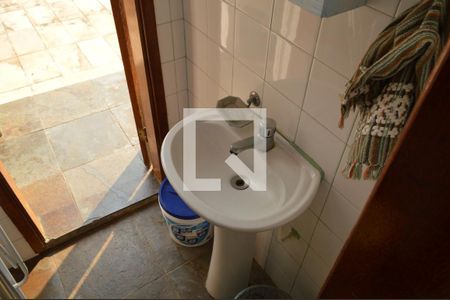 Casa à venda com 369m², 3 quartos e 3 vagas Casa à venda com 369m², 3 quartos e 3 vagasBanheiro da Área Gourmet