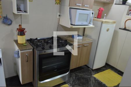 Casa à venda com 369m², 3 quartos e 3 vagas Casa à venda com 369m², 3 quartos e 3 vagasCozinha