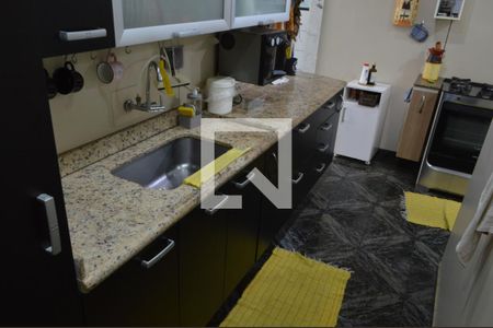 Casa à venda com 369m², 3 quartos e 3 vagas Casa à venda com 369m², 3 quartos e 3 vagasCozinha