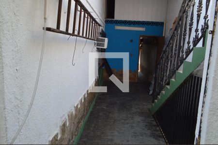 Casa à venda com 369m², 3 quartos e 3 vagas Casa à venda com 369m², 3 quartos e 3 vagasCorredor