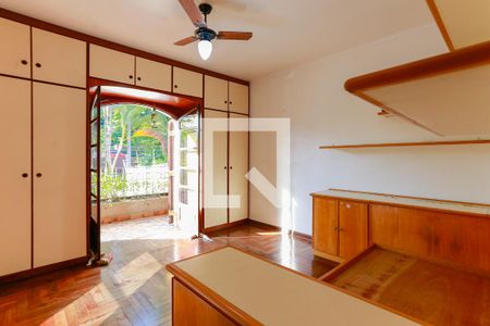 Casa de condomínio à venda com 300m², 4 quartos e 5 vagasquarto 4