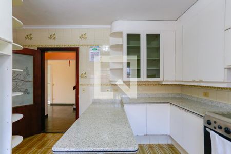 Casa de condomínio à venda com 300m², 4 quartos e 5 vagascozinha