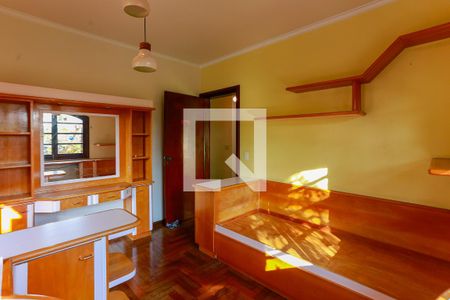 Casa de condomínio à venda com 300m², 4 quartos e 5 vagasquarto 3