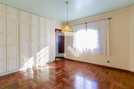 Casa de condomínio à venda com 300m², 4 quartos e 5 vagasQuarto 2