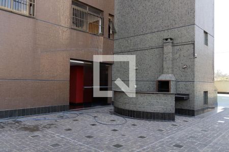 Apartamento à venda com 270m², 4 quartos e 3 vagas Apartamento à venda com 270m², 4 quartos e 3 vagasÁrea comum - Churrasqueira