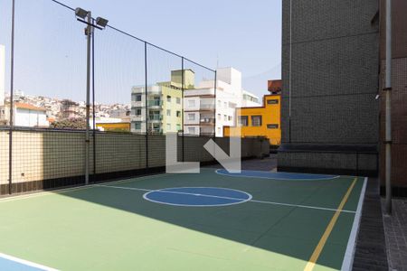 Apartamento à venda com 270m², 4 quartos e 3 vagas Apartamento à venda com 270m², 4 quartos e 3 vagasQuadra Esportiva