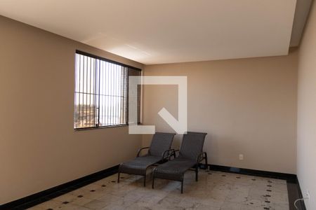 Apartamento à venda com 270m², 4 quartos e 3 vagas Apartamento à venda com 270m², 4 quartos e 3 vagasCobertura