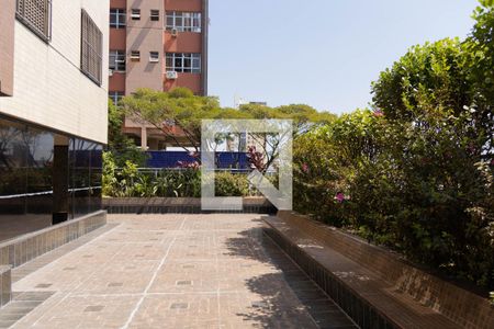 Apartamento à venda com 270m², 4 quartos e 3 vagas Apartamento à venda com 270m², 4 quartos e 3 vagasÁrea comum