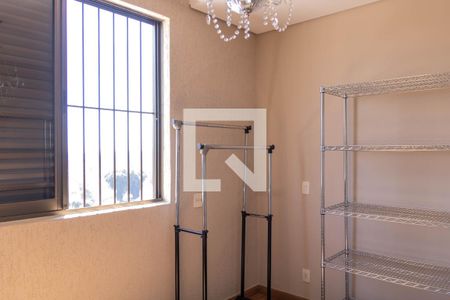 Apartamento à venda com 270m², 4 quartos e 3 vagas Apartamento à venda com 270m², 4 quartos e 3 vagasCloset da suíte 1