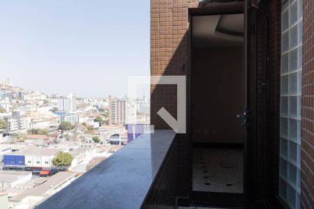 Apartamento à venda com 270m², 4 quartos e 3 vagas Apartamento à venda com 270m², 4 quartos e 3 vagasSacada