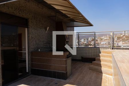 Apartamento à venda com 270m², 4 quartos e 3 vagas Apartamento à venda com 270m², 4 quartos e 3 vagasCobertura