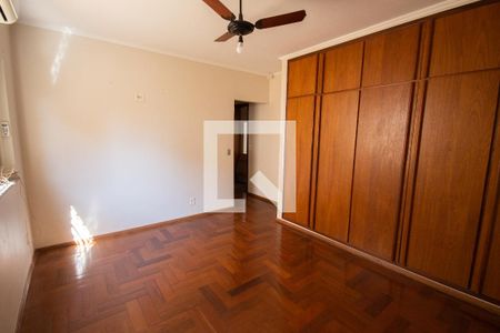 Casa para alugar com 261m², 5 quartos e 3 vagasSuíte 1