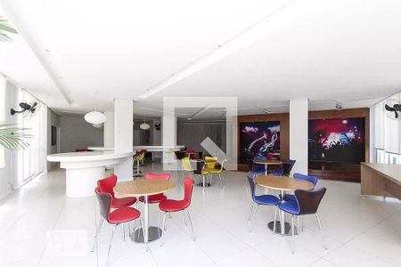 Apartamento à venda com 106m², 3 quartos e 2 vagas Apartamento à venda com 106m², 3 quartos e 2 vagasÁrea comum - Salão de festas