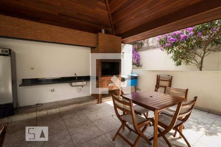 Apartamento à venda com 106m², 3 quartos e 2 vagas Apartamento à venda com 106m², 3 quartos e 2 vagasÁrea comum - Churrasqueira