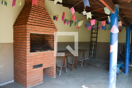 Casa à venda com 307m², 2 quartos e 4 vagas Casa à venda com 307m², 2 quartos e 4 vagasÁrea Externa